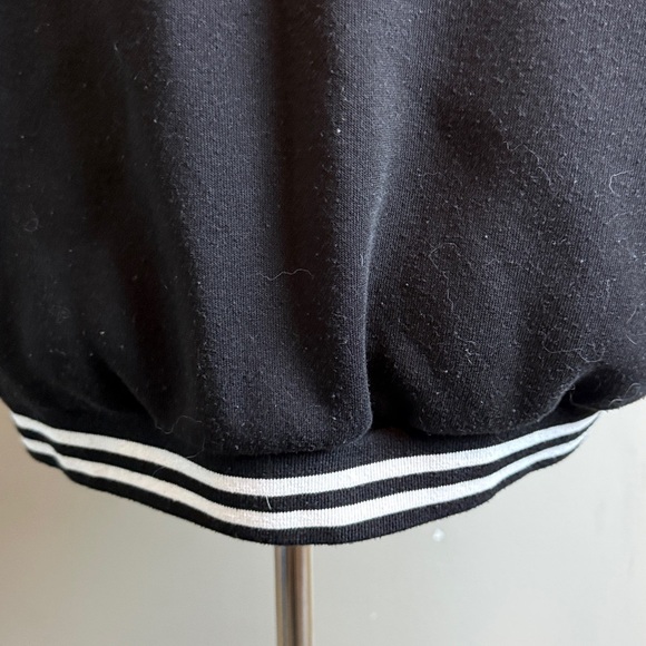 Game of Thrones Stark White Wolf Winter Is Coming Varsity Jacket Sz XL - Picture 6 of 10